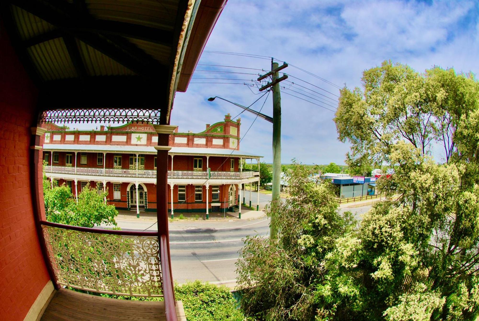 Historic Star Lodge And Station Masters House נאראנדרה חדר תמונה